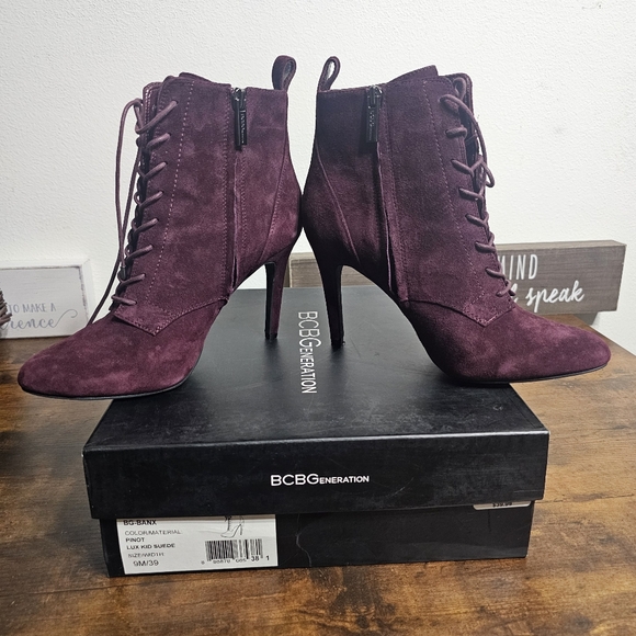 BCBGeneration Women's Plum Heeled Boots - Picture 1 of 5